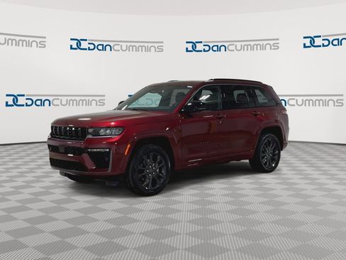 New 2026 Jeep Grand Cherokee Limited AWD/4WD image 4