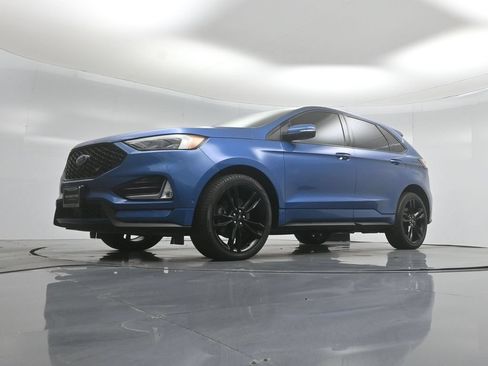 Certified 2019 Ford Edge ST w/ Equipment Group 401A AWD/4WD image 47