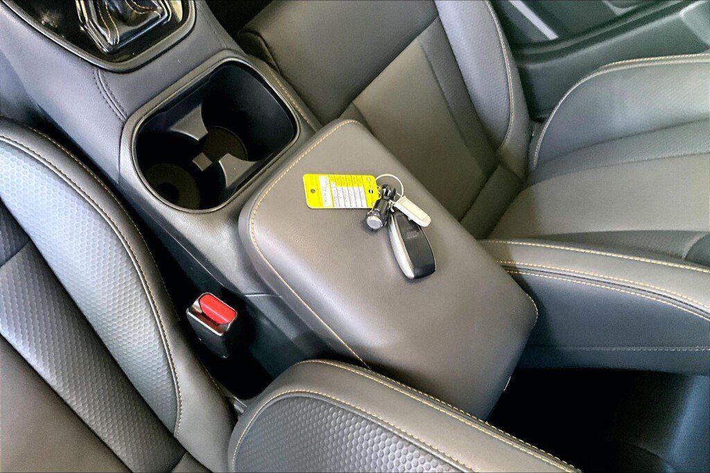 Certified 2025 Subaru Outback Wilderness AWD/4WD image 18