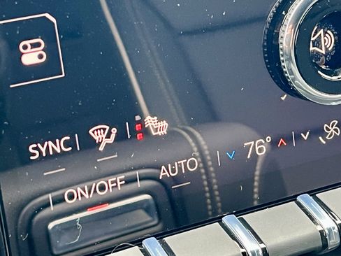 New 2026 GMC Yukon Elevation AWD/4WD image 27