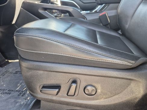 Certified 2025 Kia Telluride S image 13