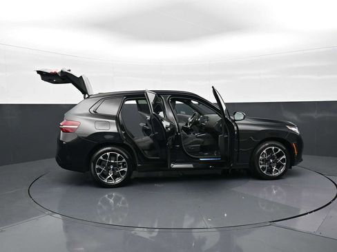 Used 2026 BMW X3 xDrive30 w/ M Sport Package AWD/4WD image 35
