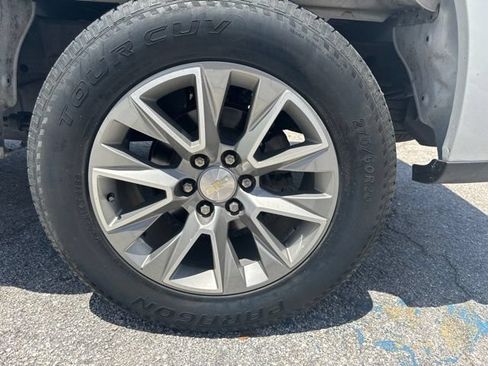 Used 2020 Chevrolet Silverado 1500 LT AWD/4WD image 17