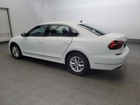 Used 2017 Volkswagen Passat 1.8T S image 3