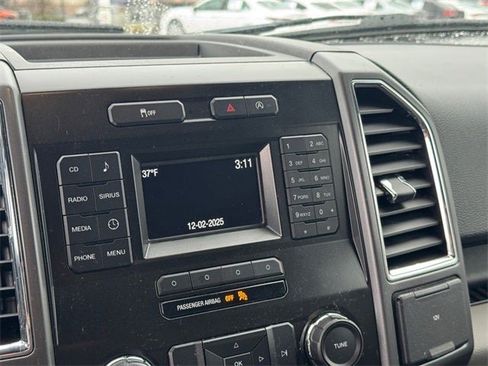 Used 2016 Ford F150 XLT image 24