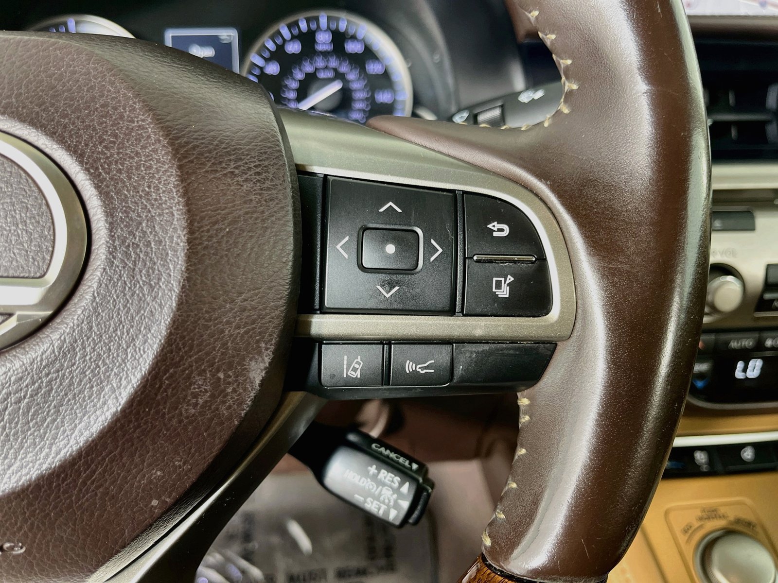 Used 2017 Lexus ES 350 w/ Luxury Package FWD image 17