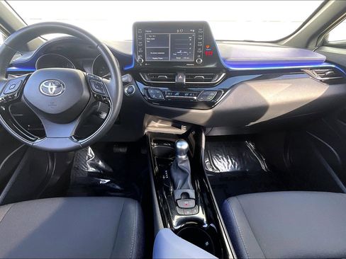 Used 2020 Toyota C-HR XLE image 19