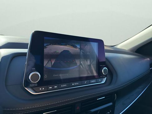 Used 2021 Nissan Rogue SL image 38