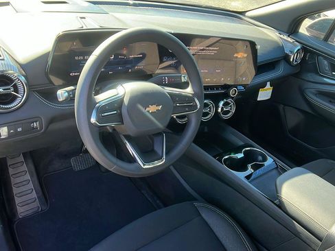 New 2026 Chevrolet Blazer EV LT AWD/4WD image 18