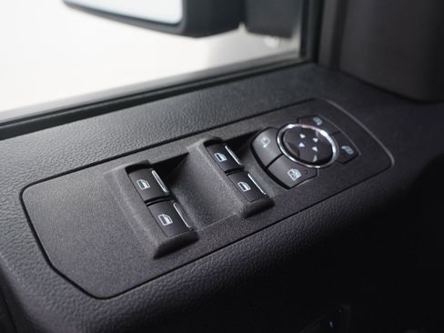 Used 2018 Ford F150 Lariat w/ Equipment Group 502A Luxury image 22