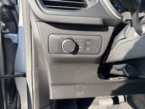 Certified 2022 Ford Escape SE w/ Cold Weather Package image 17