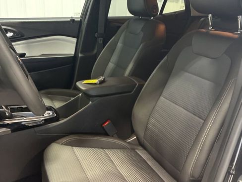 Used 2026 Chevrolet Trax LT FWD image 14