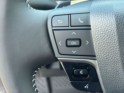 New 2026 Toyota Camry SE FWD image 14