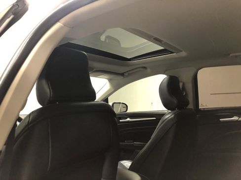 Used 2017 Ford Fusion Titanium image 18