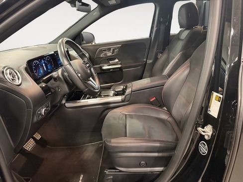 Certified 2022 Mercedes-Benz GLA 250 4MATIC image 11