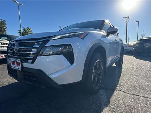 New 2026 Nissan Rogue SV image 9