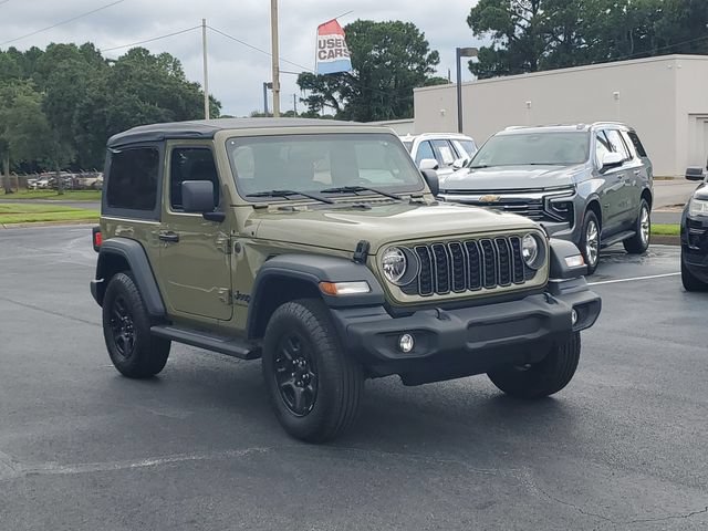 Used 2025 Jeep Wrangler Sport AWD/4WD image 33