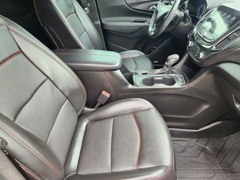 Used 2022 Chevrolet Equinox RS w/ RS Leather Package FWD image 15