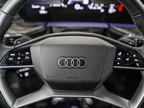 Certified 2025 Audi Q5 Premium w/ Premium Plus AWD/4WD image 16
