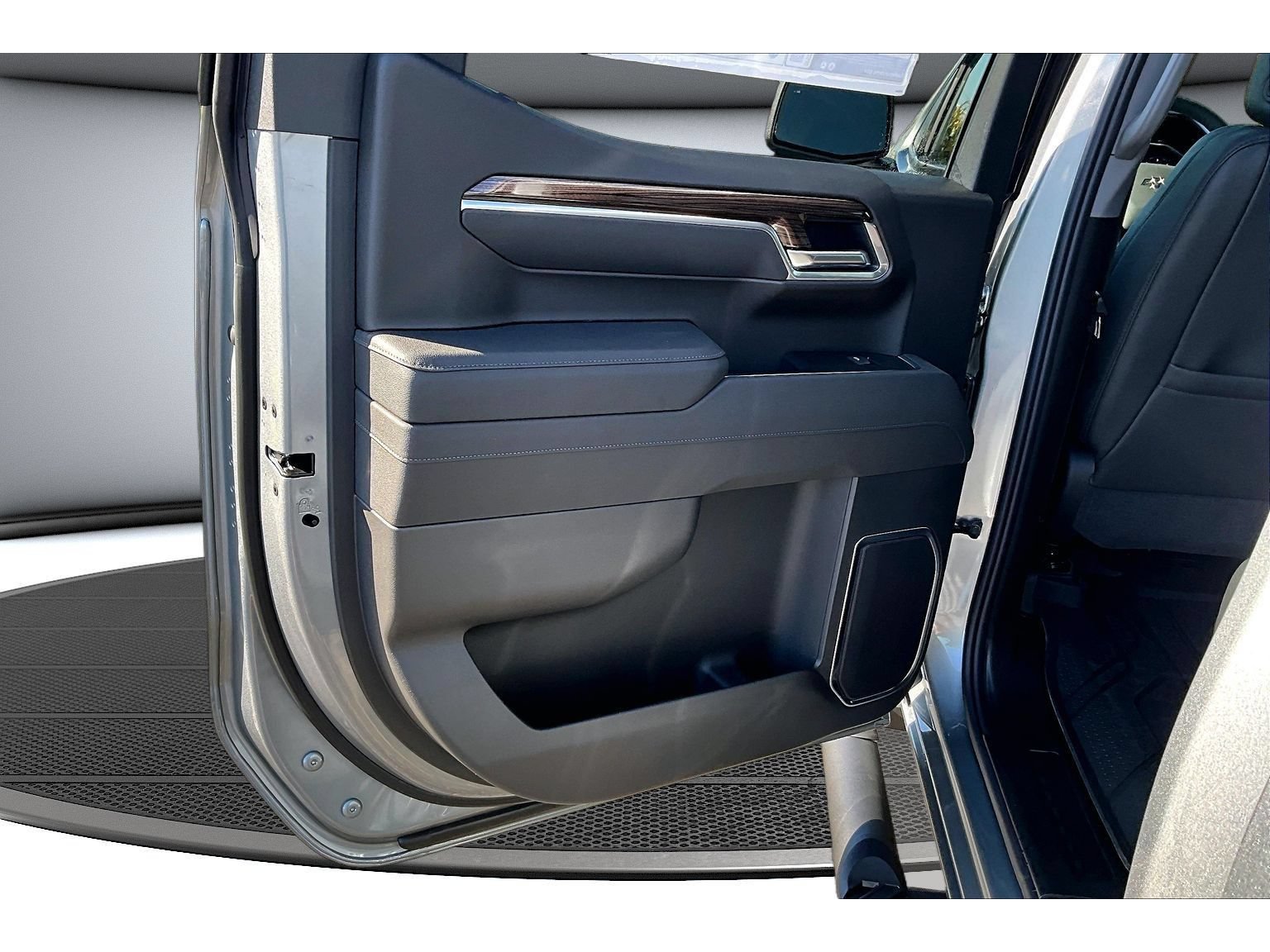 New 2026 Chevrolet Silverado 1500 RST w/ Redline Edition AWD/4WD image 40