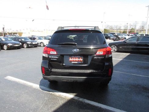 Used 2013 Subaru Outback 2.5i Premium image 4