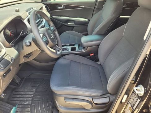 Used 2018 Kia Sorento L FWD image 24