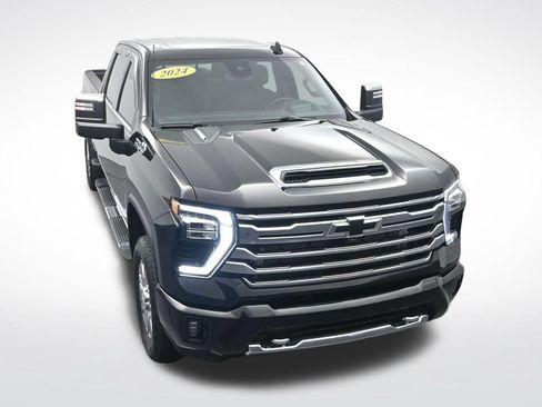 Used 2024 Chevrolet Silverado 3500 High Country w/ High Country Premium Package AWD/4WD image 25