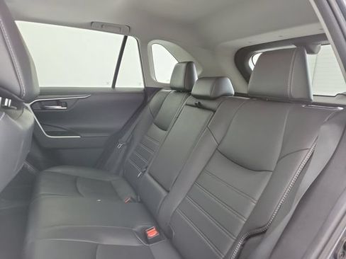 Used 2019 Toyota RAV4 Limited FWD image 14