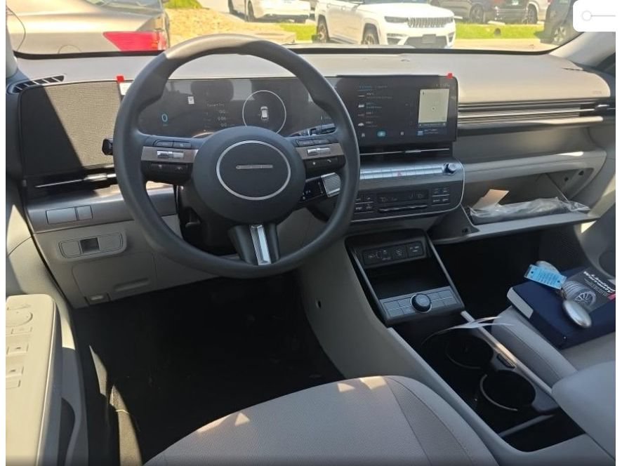 Used 2024 Hyundai Kona SE FWD image 5