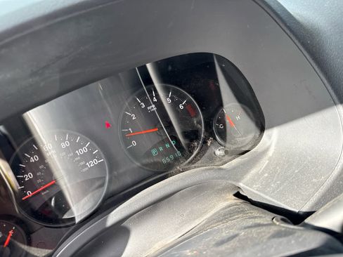 Used 2009 Jeep Compass Sport image 5