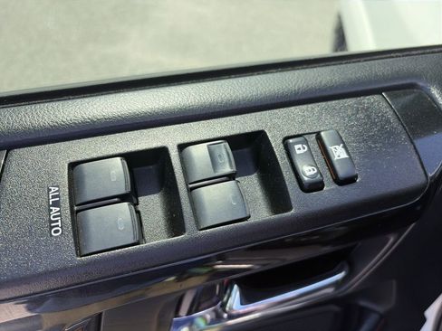 Used 2021 Toyota 4Runner Venture AWD/4WD image 19