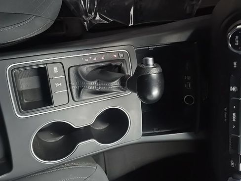 Used 2018 Kia Sorento AWD image 18