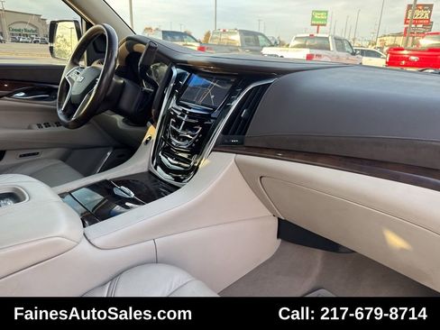 Used 2016 Cadillac Escalade Luxury image 90