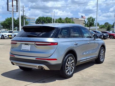 Used 2022 Lincoln Corsair FWD w/ Equipment Group 101A image 2