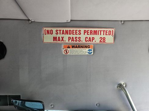 Used 2016 Ford F550 2WD Regular Cab Super Duty image 26