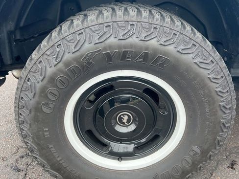 Used 2023 Ford Bronco Heritage Edition image 11