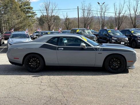 Used 2021 Dodge Challenger R/T Scat Pack w/ T/A Package image 3