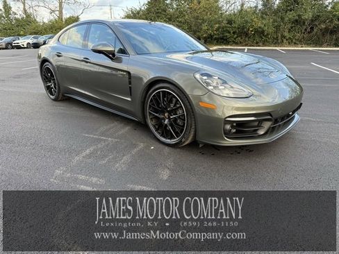 Used 2022 Porsche Panamera 4 image 3
