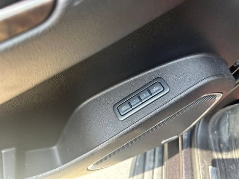 Used 2016 Chevrolet Tahoe LT RWD image 19