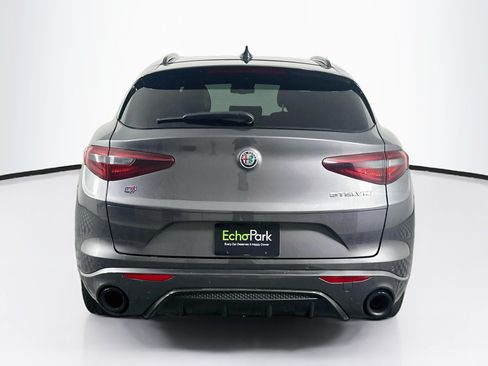 Used 2023 Alfa Romeo Stelvio Veloce AWD/4WD image 7