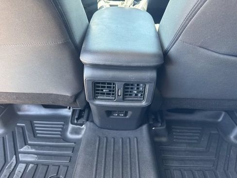Used 2023 Toyota RAV4 XLE FWD image 11