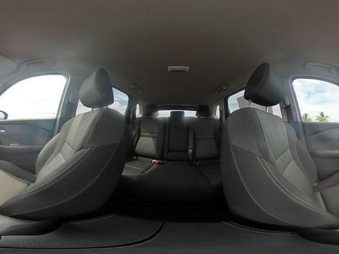 Used 2025 Nissan Rogue SV image 44