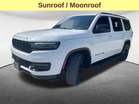 Used 2023 Jeep Wagoneer Series II AWD/4WD image 5