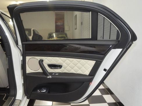 Used 2017 Bentley Flying Spur S V8 image 32