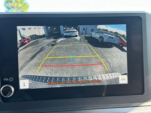 Used 2025 Toyota 4Runner SR5 AWD/4WD image 4