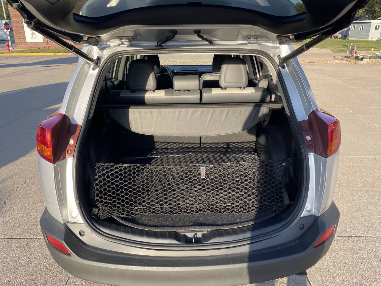 Used 2013 Toyota RAV4 Limited AWD/4WD image 11