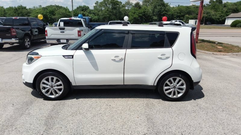 Used 2017 Kia Soul + FWD image 2