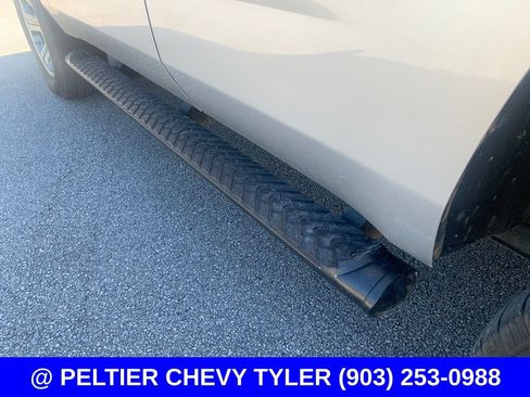 Used 2019 Chevrolet Tahoe LT w/ Off-Road Package AWD/4WD image 6