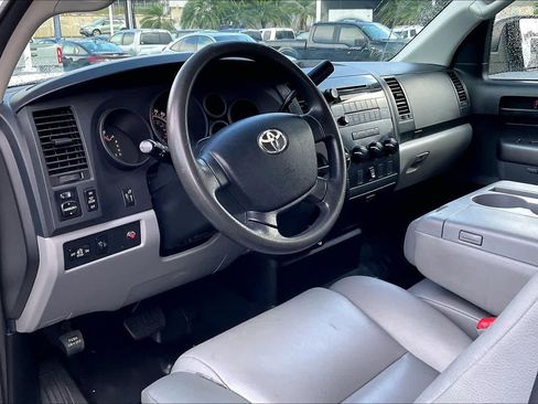 Used 2013 Toyota Tundra 2WD Double Cab w/ Tow Pkg image 2