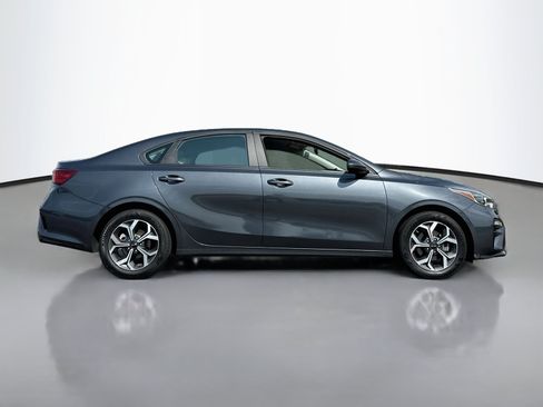 Used 2020 Kia Forte LXS FWD image 8